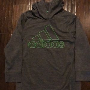 Boys size 6 Adidas long sleeve t shirt.